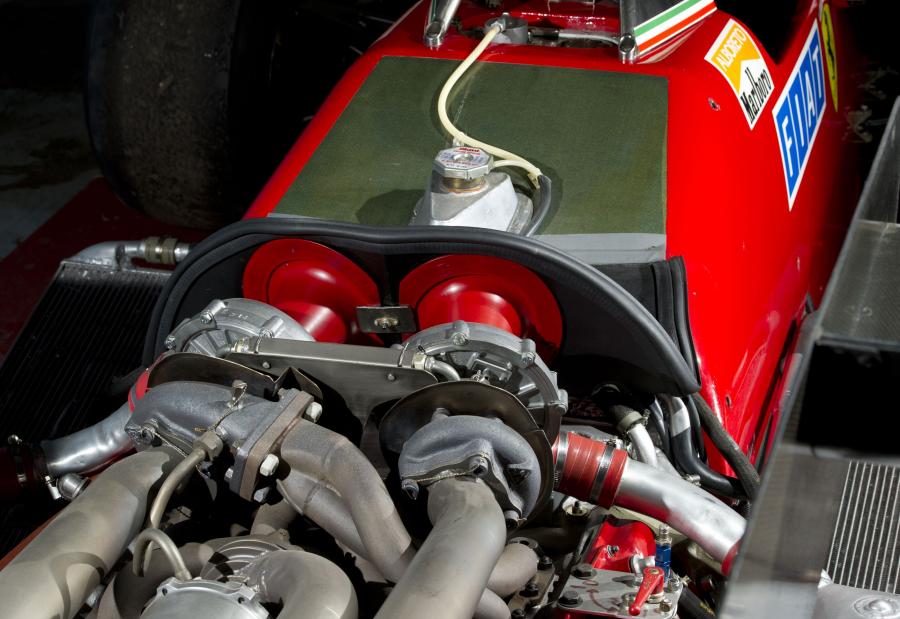  Ferrari 126 C4 F1 Race Car 1984 года  (фото 12 из 18)